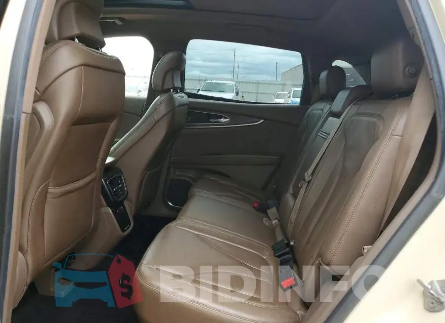2LMPJ8LRXJBL13285 Photo# 11