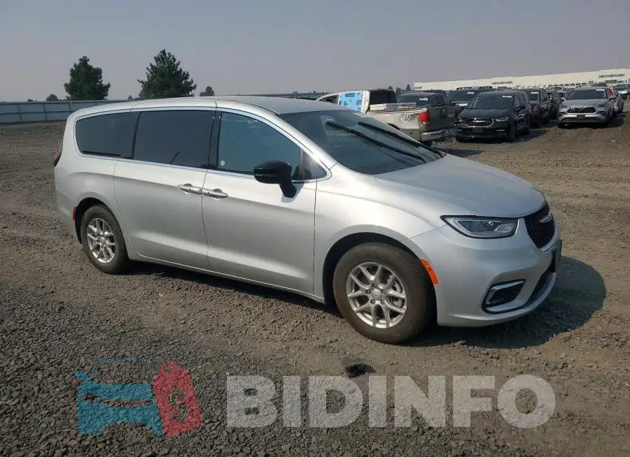 2C4RC1BG5TR169231 Photo# 4