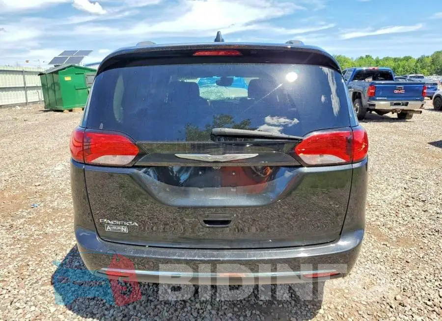 2C4RC1EG2HR628251 Photo# 6