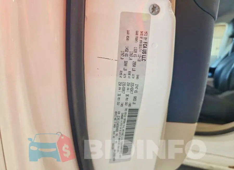 2C4RC1EG4KR604069 Photo# 13