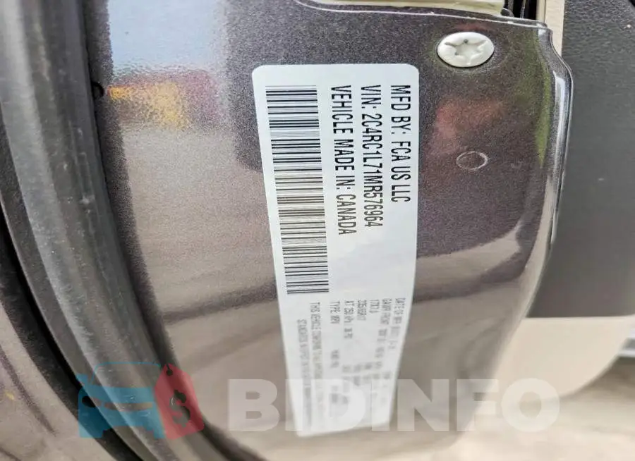 2C4RC1L71MR576964 Photo# 13