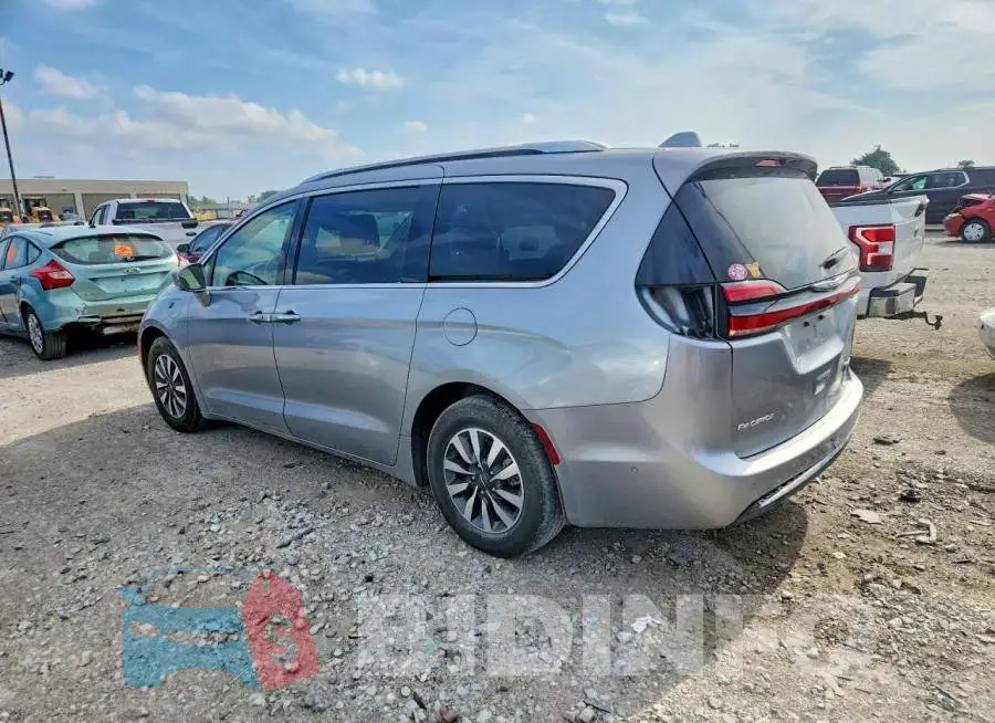 2C4RC1L7XMR594024 Photo# 2