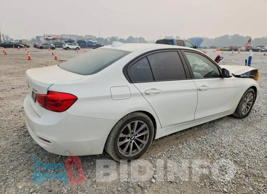 WBA8A9C50JK623147 Photo# 3