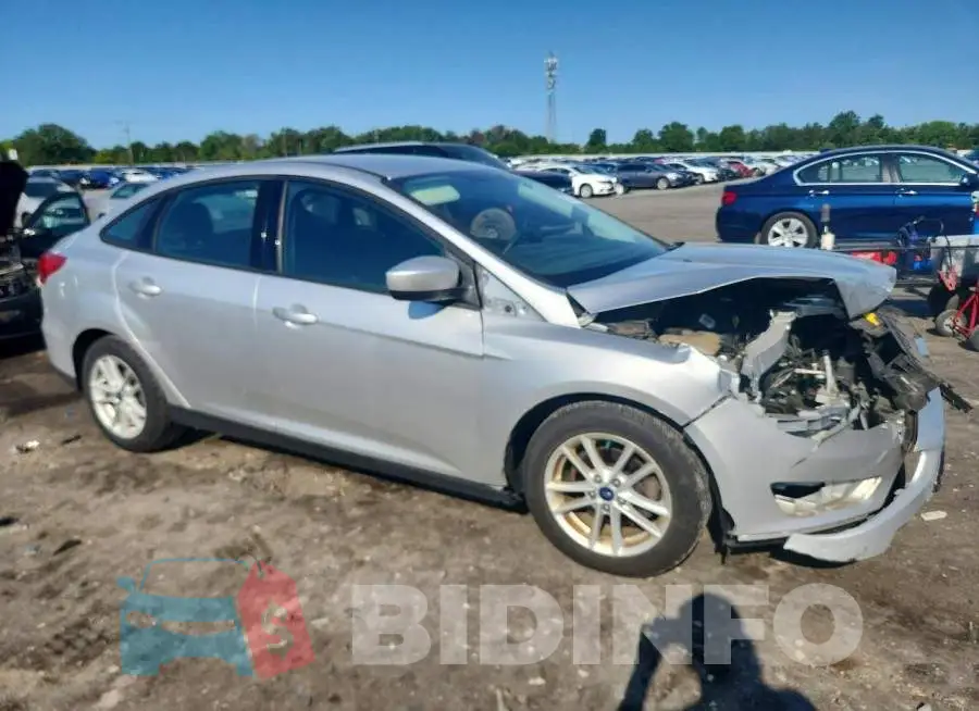1FADP3F23JL319972 Photo# 4