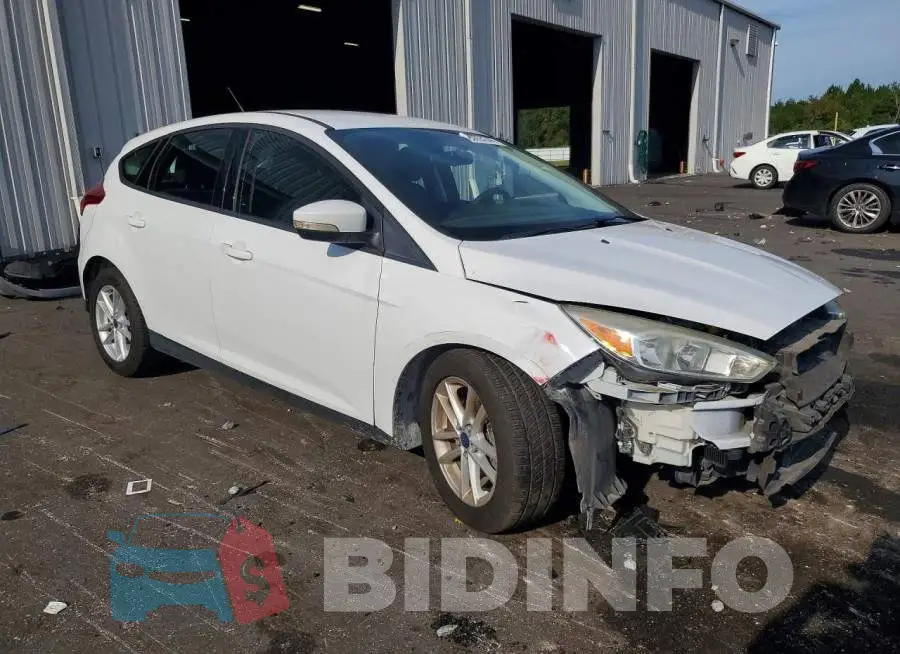 1FADP3K27HL215811 Photo# 4