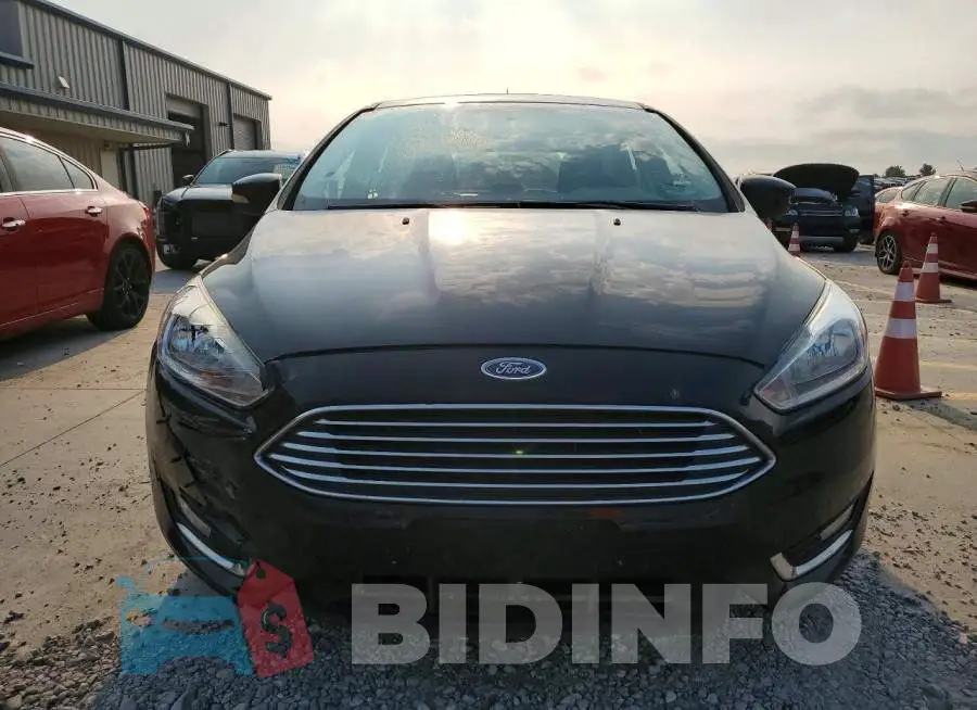 1FADP3N21JL323858 Photo# 5