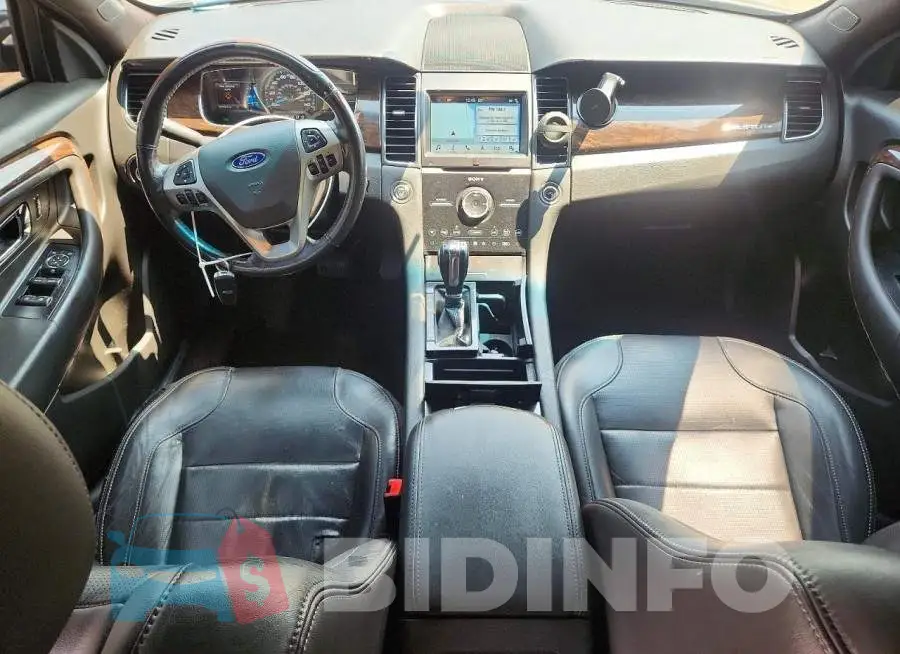 1FAHP2J82JG106317 Photo# 8