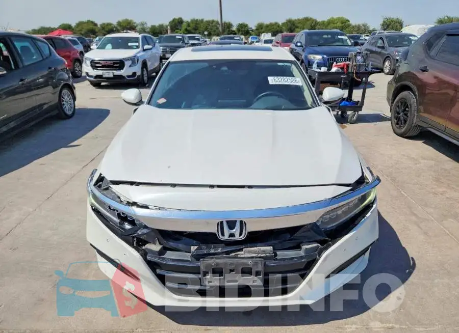1HGCV2F93JA006288 Photo# 5
