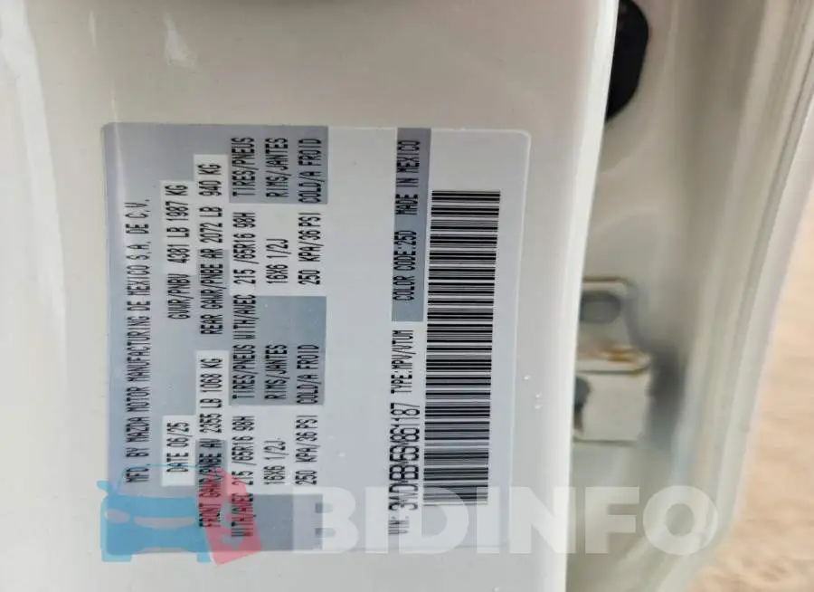 3MVDMBBM5SM861187 Photo# 12