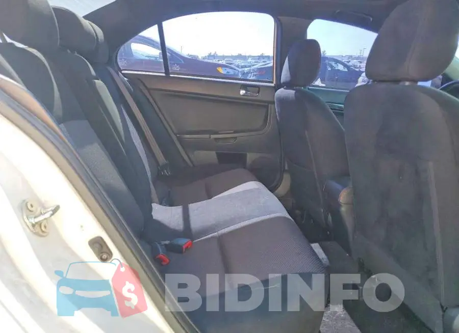 JA32U2FU2HU014018 Photo# 10