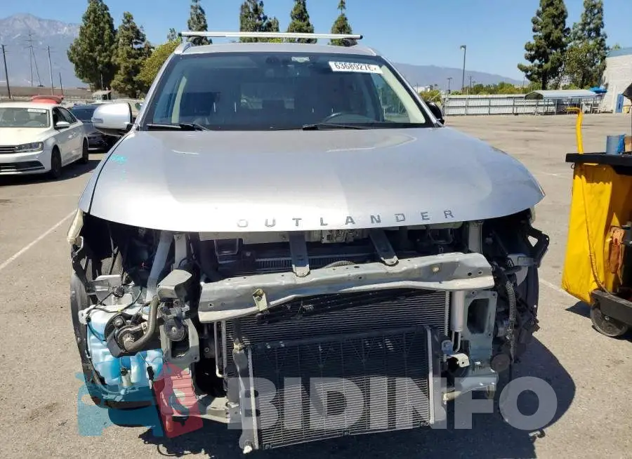 JA4J24A55JZ048147 Photo# 5