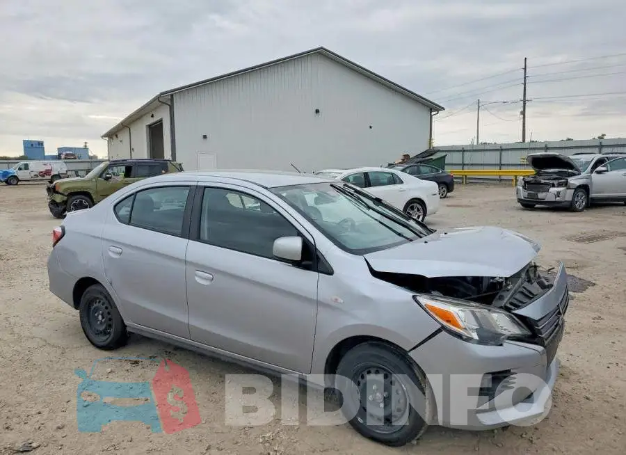 ML32FUFJ9NHF02857 Photo# 4