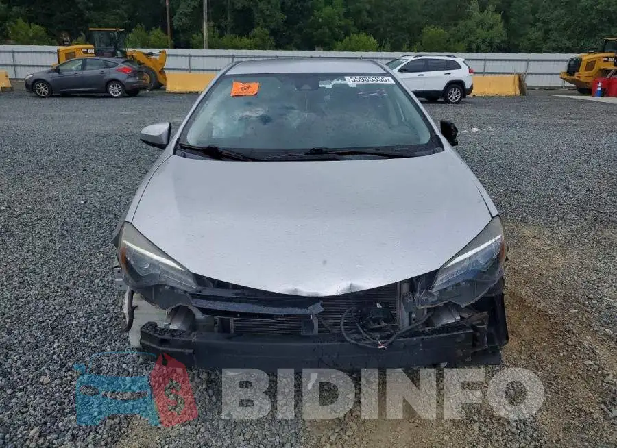 2T1BURHEXJC993421 Photo# 5
