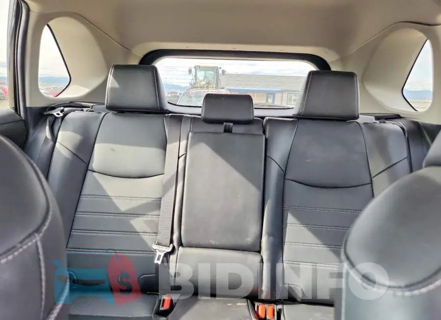 2T3A1RFV8PC370225 Photo# 10