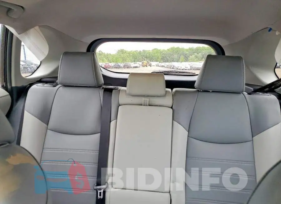 2T3A1RFV8SW602376 Photo# 10