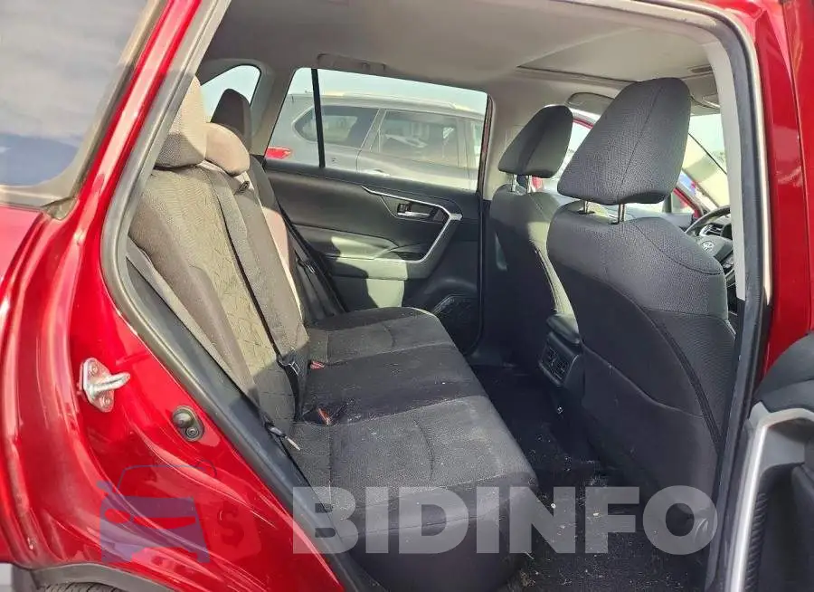 2T3W1RFV0MW135592 Photo# 11