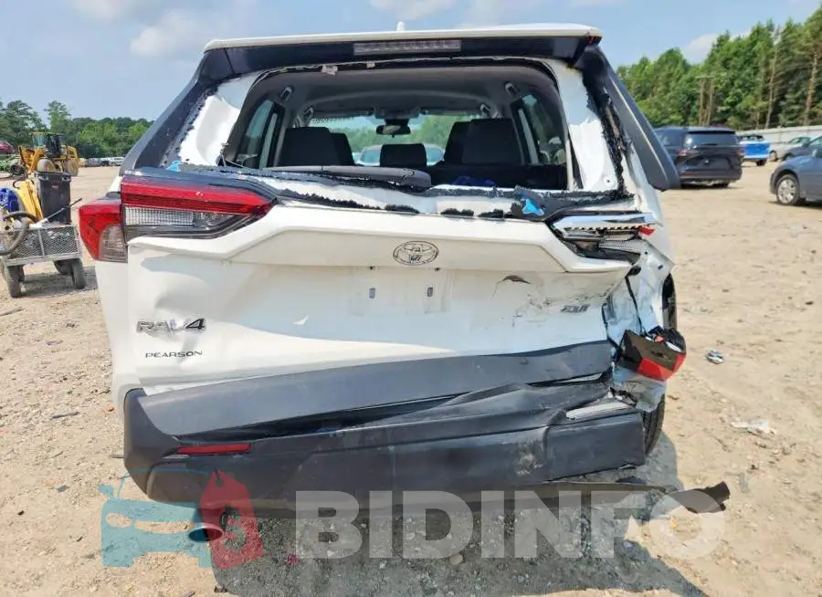 2T3W1RFV6RW303050 Photo# 6