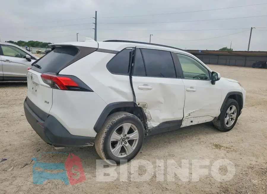 JTMW1RFV8KD023519 Photo# 3