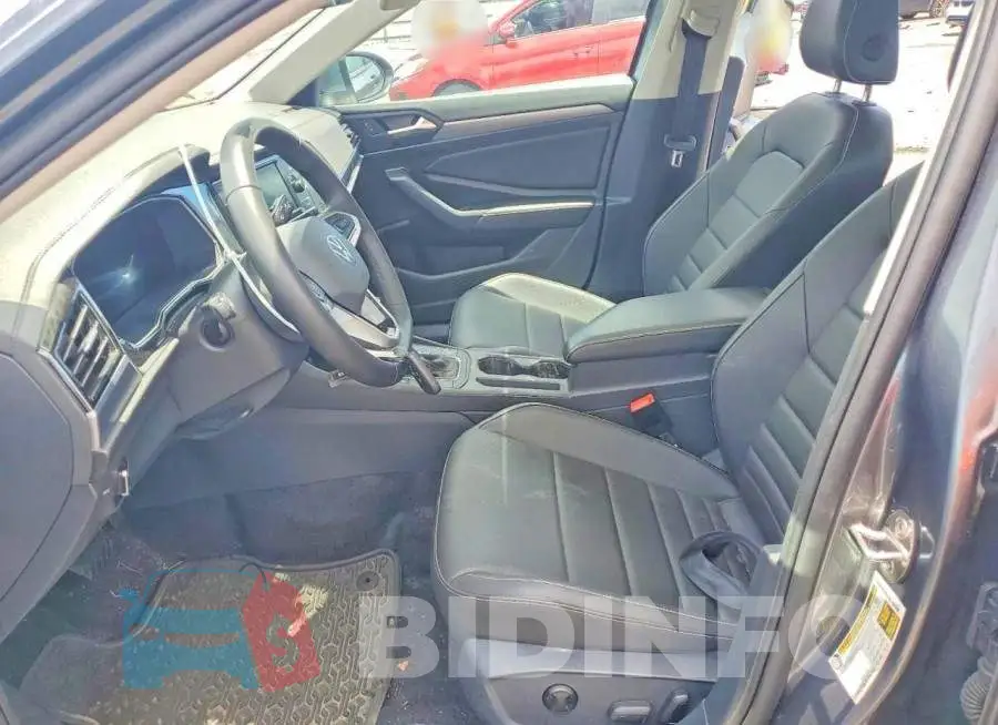 3VW7M7BU8RM016935 Photo# 7