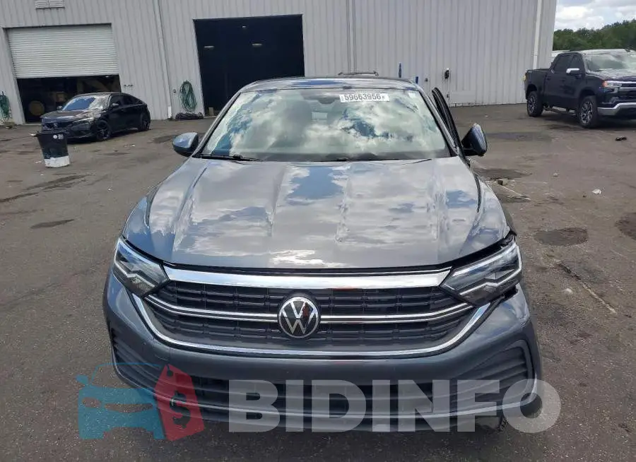 3VW7M7BU8RM016935 Photo# 5