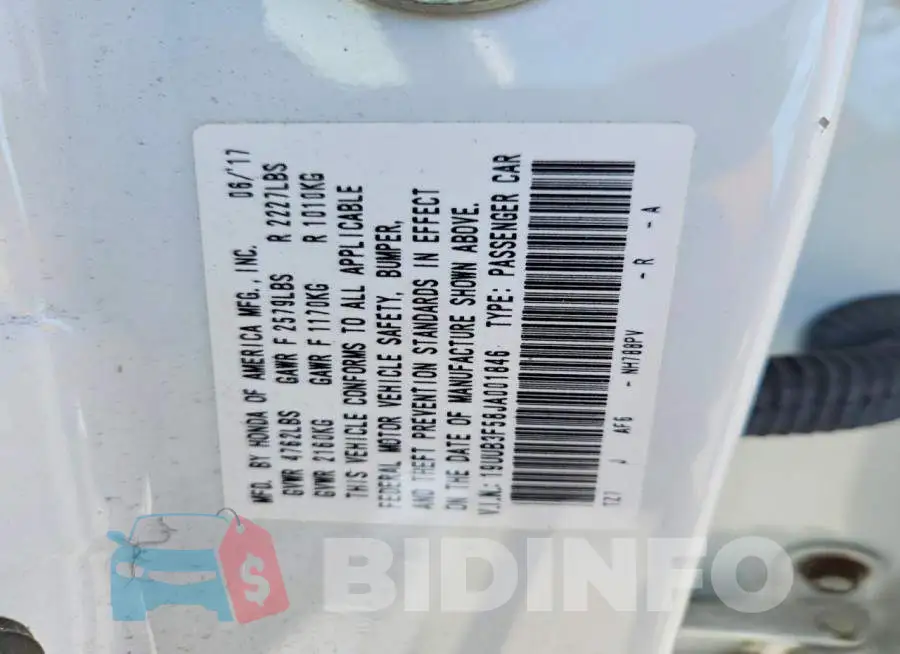 19UUB3F58JA001846 Photo# 12