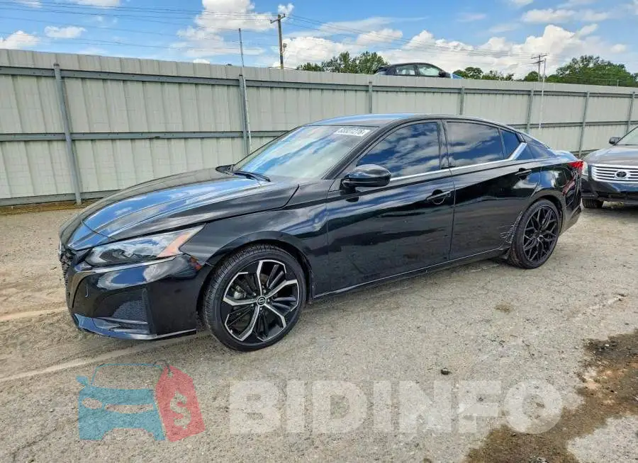 1N4BL4CV9PN350678 Photo# 1
