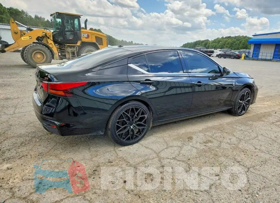 1N4BL4CV9PN350678 Photo# 3