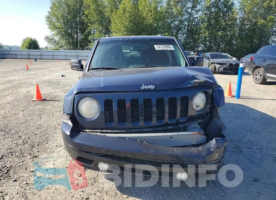 1C4NJPBB3HD163370 Photo# 5