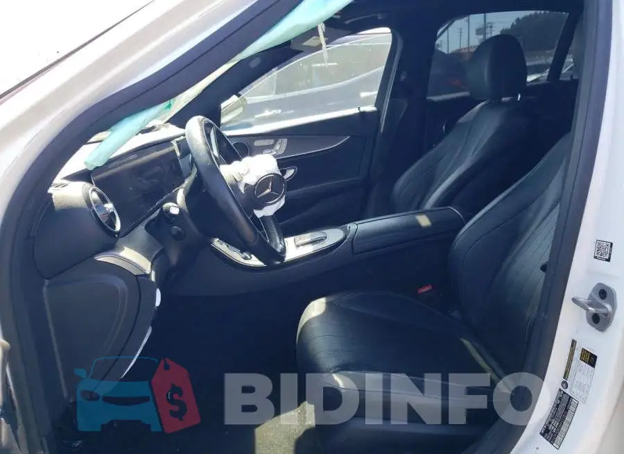 W1KZF8DB0MA927876 Photo# 7