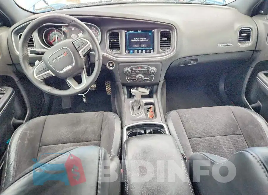 2C3CDXGJ9JH283105 Photo# 8