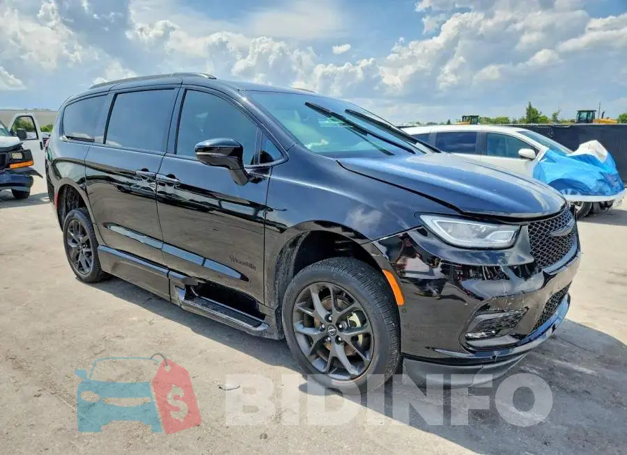 2C4RC1BG7RR173502 Photo# 4