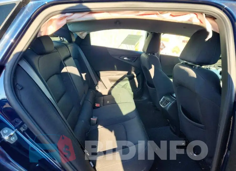 1G1ZD5ST8NF140827 Photo# 10
