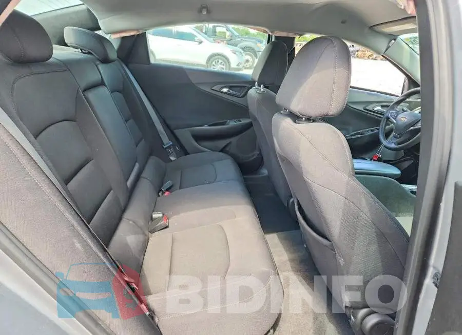 1G1ZD5ST8PF232586 Photo# 10