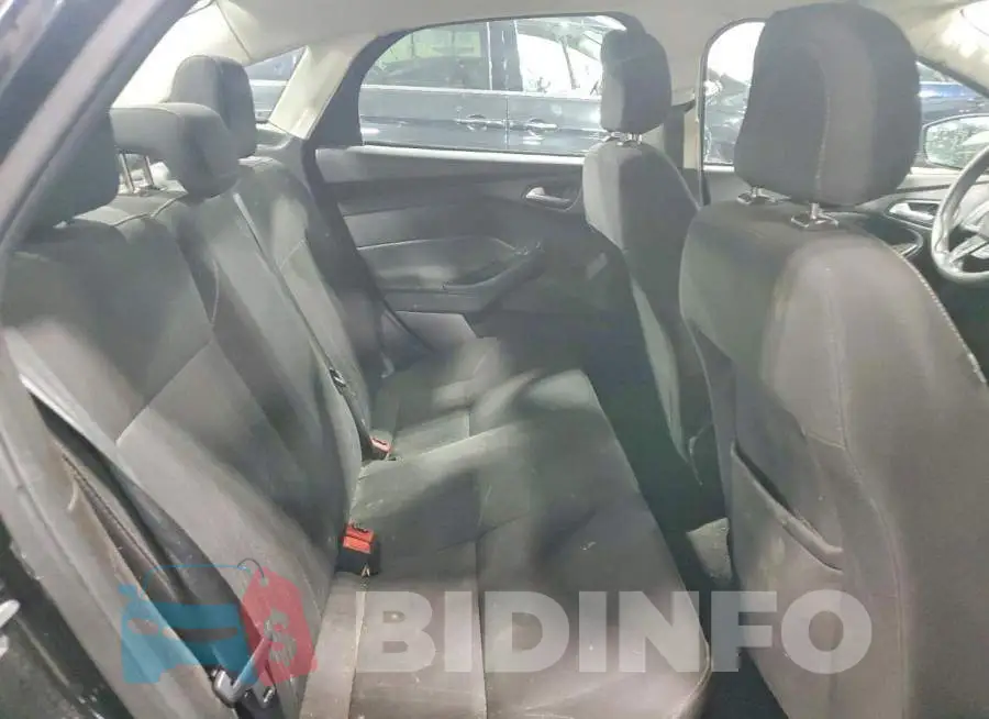 1FADP3F2XJL211297 Photo# 10