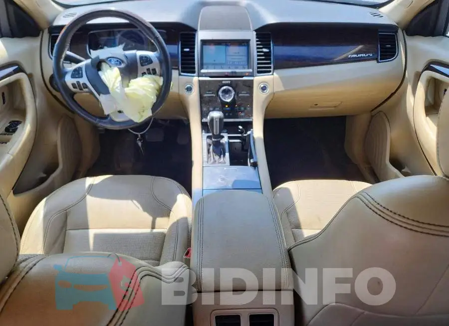 1FAHP2F80JG130009 Photo# 8