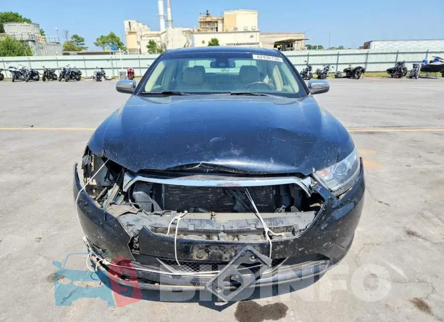 1FAHP2F80JG130009 Photo# 5
