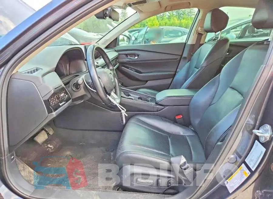 1HGCY2F81RA800670 Photo# 7