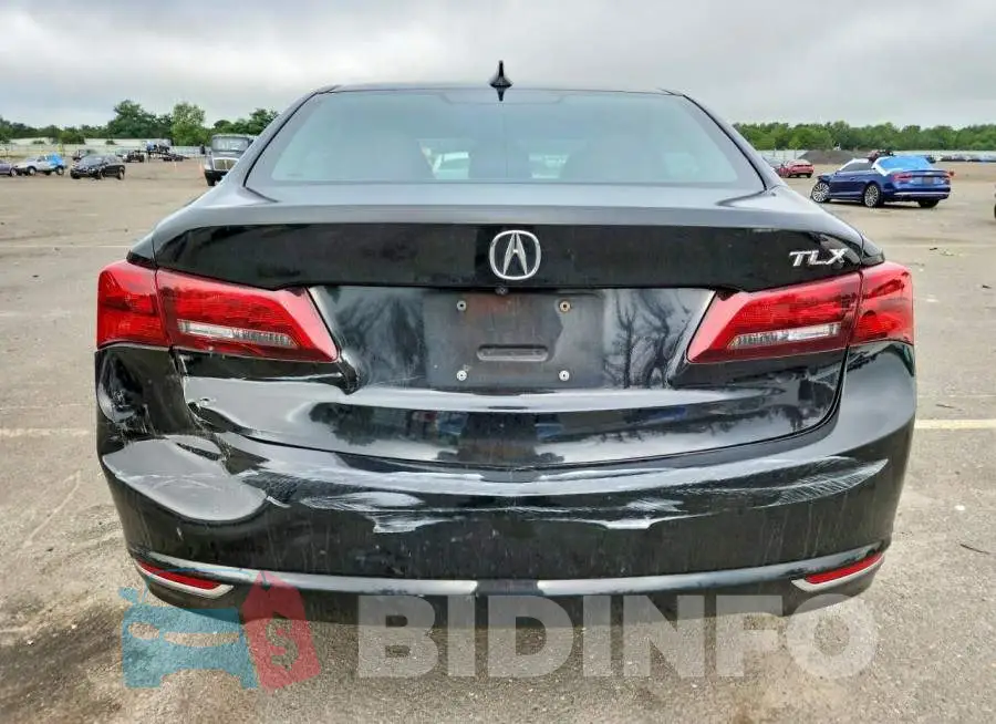 19UUB1F37HA008171 Photo# 6