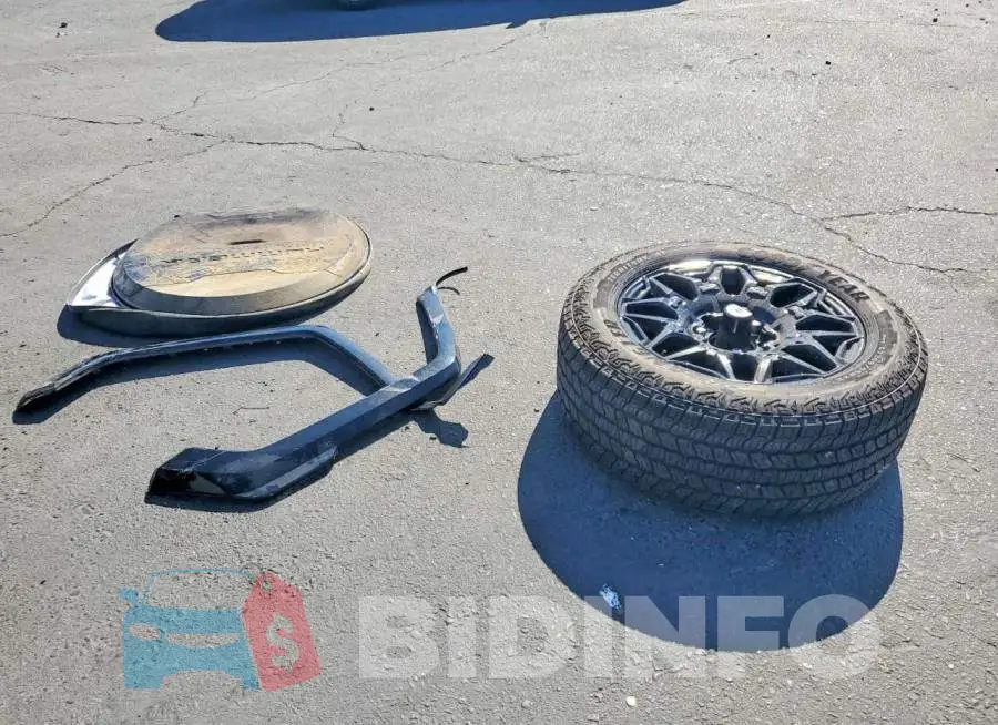 1GKB0NDE9SU108368 Photo# 13