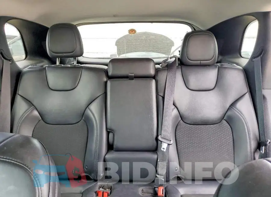 1C4PJLLB1KD466509 Photo# 10