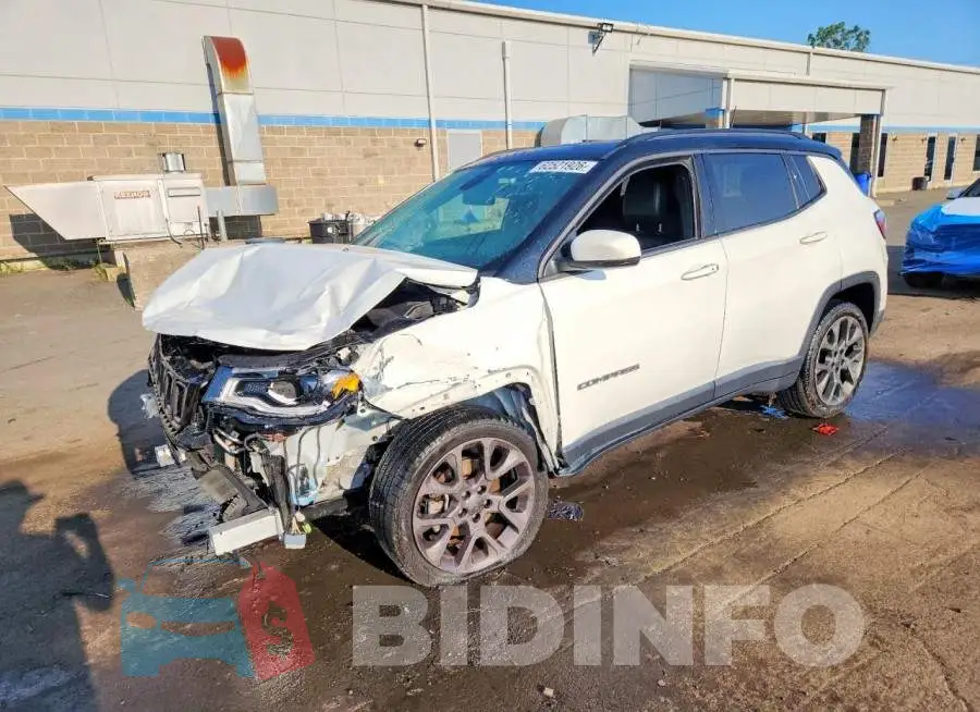 3C4NJDCB3LT155429 Photo# 1