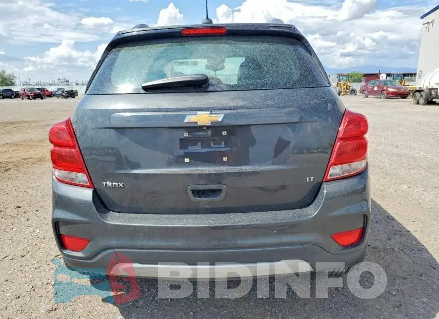 3GNCJLSB7KL184716 Photo# 6