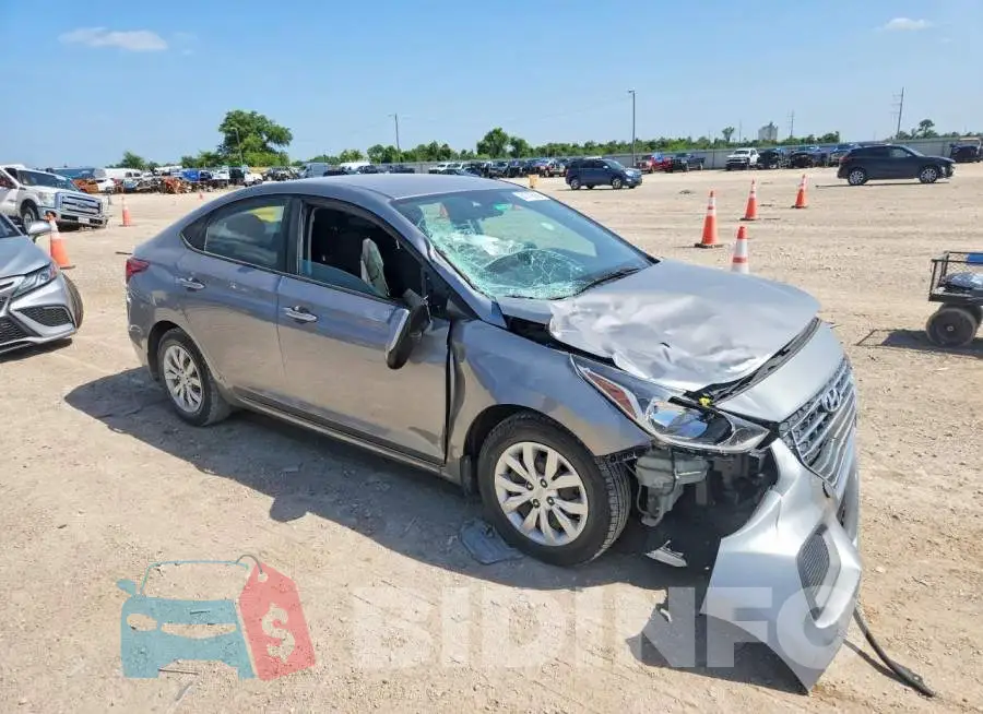 3KPC24A68ME148573 Photo# 4