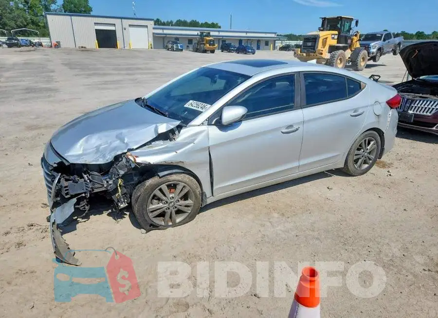 5NPD84LF8JH267263 Photo# 1