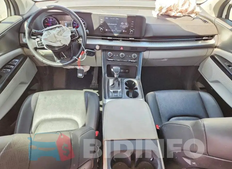 KNDNB4H35P6211806 Photo# 8