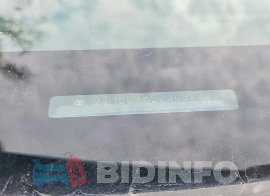 2T1BURHE2JC971901 Photo# 12
