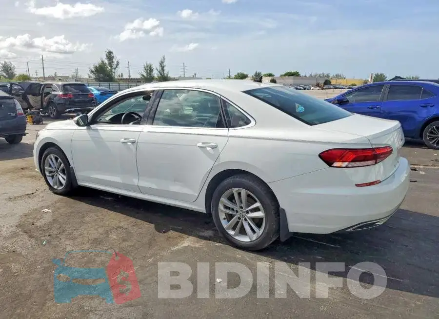 1VWWA7A3XLC011628 Photo# 2