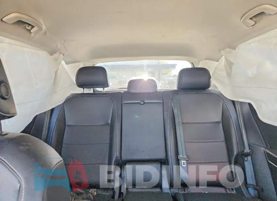 3VV2B7AX6MM044032 Photo# 10