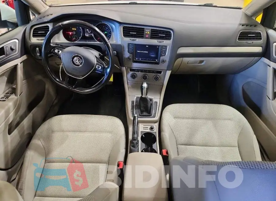 3VW017AU9HM520159 Photo# 8