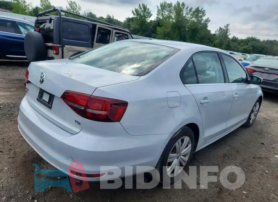 3VW167AJ3HM346584 Photo# 3